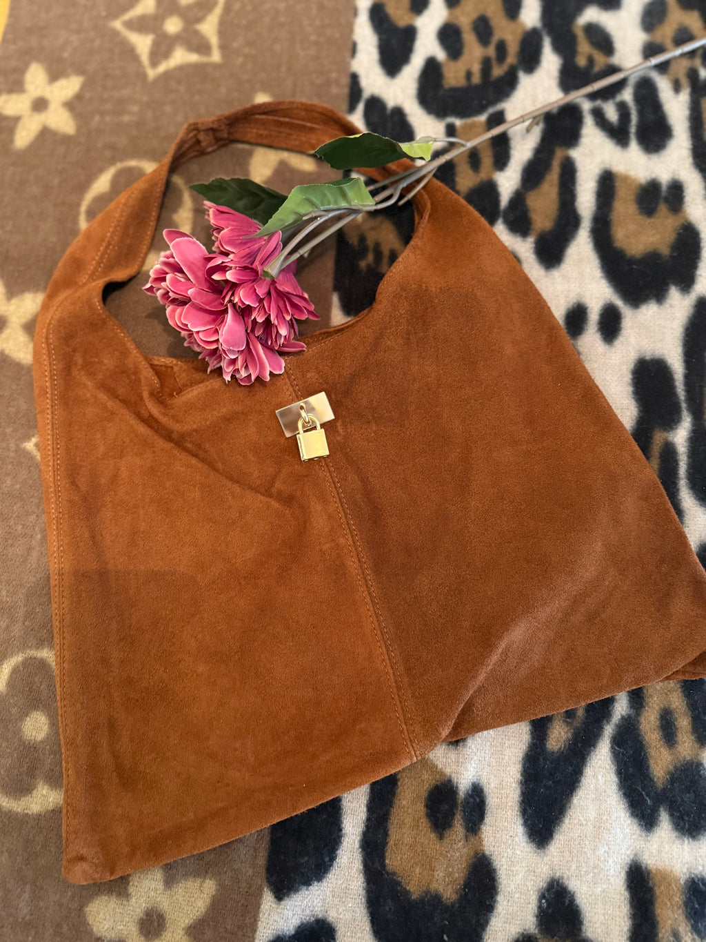 Bolsos y bandoleras de piel
