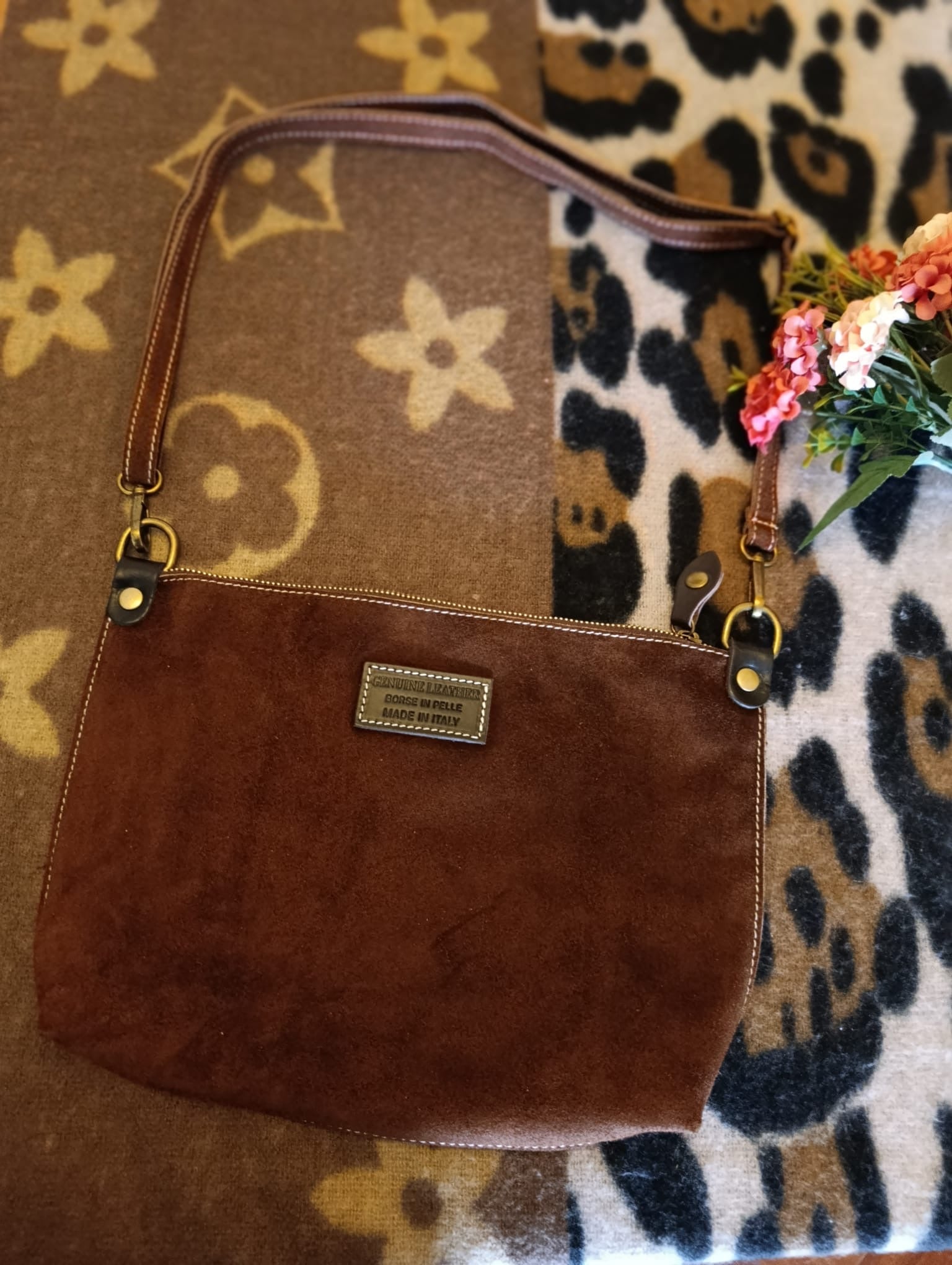 Bolsos y bandoleras de piel
