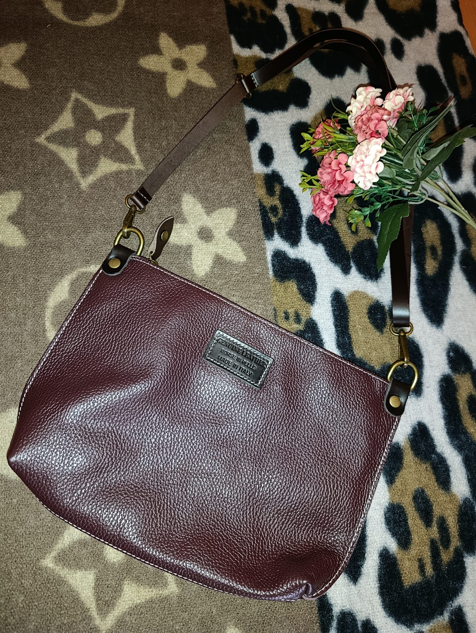 Bolsos y bandoleras de piel